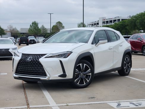 Used 2021 Lexus UX 200 w/ Premium Package image 1