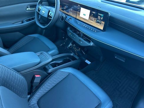 New 2026 Nissan Leaf Platinum+ w/ Cargo Package (Platinum+) image 19