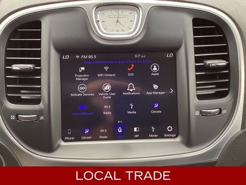 Used 2019 Chrysler 300 Touring w/ Sport Appearance Package AWD/4WD image 4