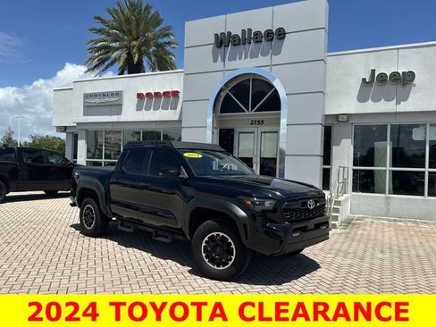 Used 2024 Toyota Tacoma TRD Off-Road w/ TRD Off Road Premium Package AWD/4WD image 1