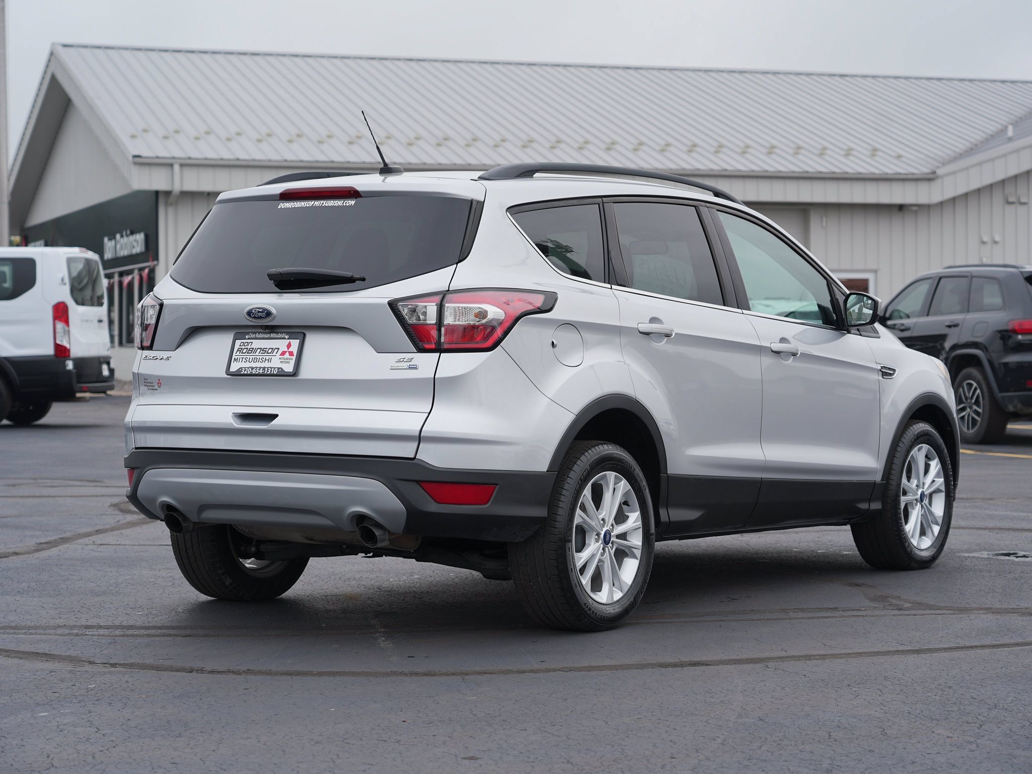 Used 2018 Ford Escape SE AWD/4WD image 3