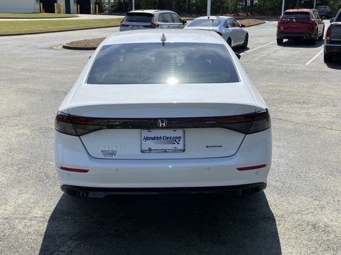 Certified 2025 Honda Accord EX-L image 9