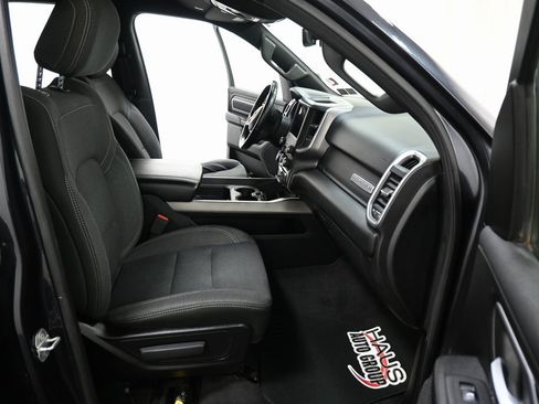Used 2019 RAM 1500 Big Horn image 32
