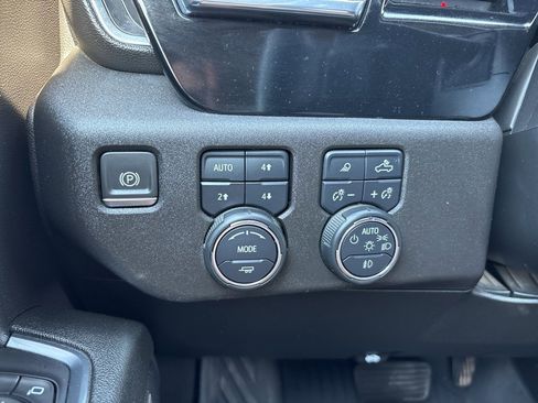 Used 2024 Chevrolet Silverado 1500 LTZ image 26