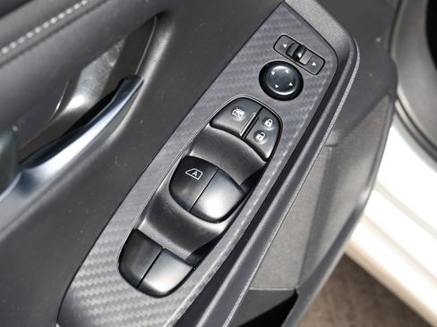 Used 2024 Nissan Sentra SV FWD image 25