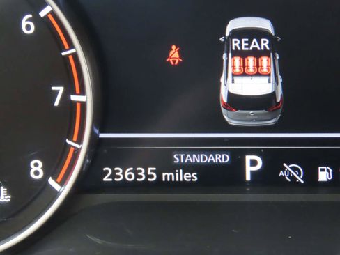 Used 2024 Nissan Rogue SV image 11