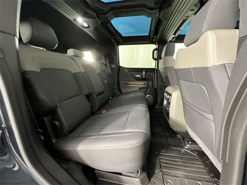 Used 2025 GMC Hummer EV 3X w/ LPO, Cargo Utility Package image 28