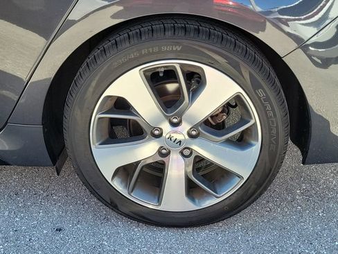 Used 2019 Kia Optima S FWD image 5