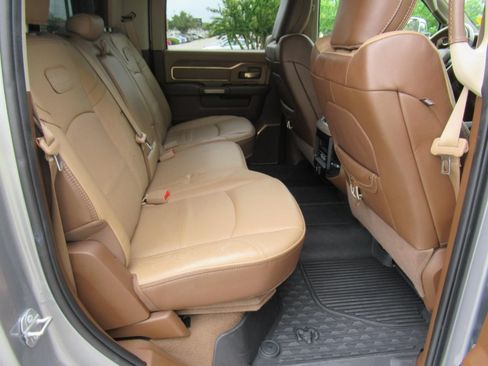 Used 2021 RAM 2500 Limited AWD/4WD image 36