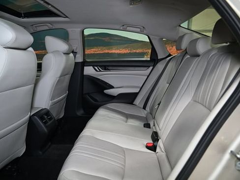 Used 2018 Honda Accord Touring image 55