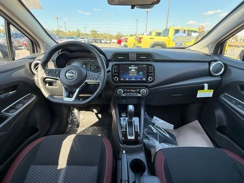 New 2025 Nissan Versa SR w/ Trunk Package image 17