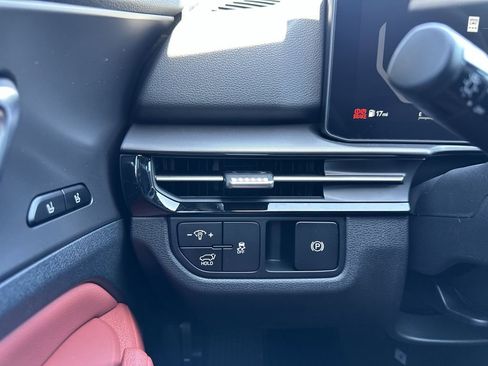 New 2026 Kia Sportage SX image 34