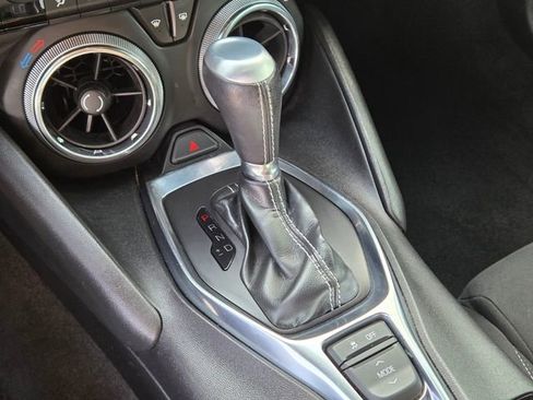 Used 2021 Chevrolet Camaro LT w/ Technology Package RWD image 22