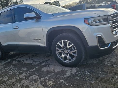 Used 2020 GMC Acadia SLT image 1