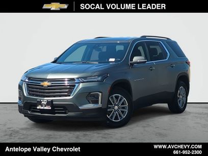 Used 2023 Chevrolet Traverse LT