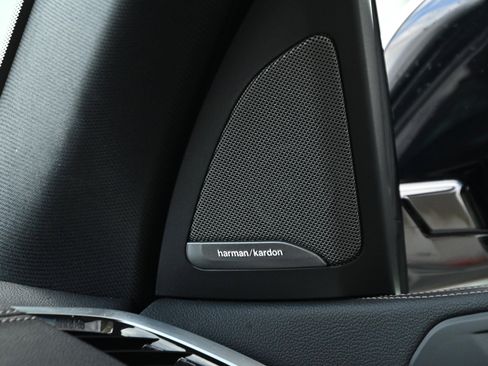 Used 2021 BMW X5 xDrive40i w/ M Sport Package image 26