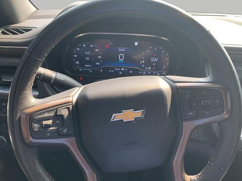 Used 2022 Chevrolet Suburban High Country AWD/4WD image 9