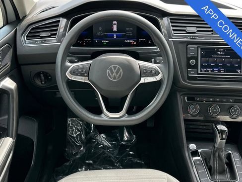 Used 2022 Volkswagen Tiguan S FWD image 16