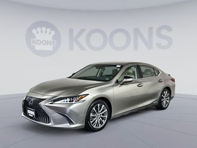 Used 2020 Lexus ES 300h w/ Premium Package