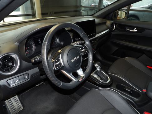 Used 2023 Kia Forte GT-Line image 24