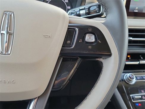 Certified 2022 Lincoln Corsair FWD image 16