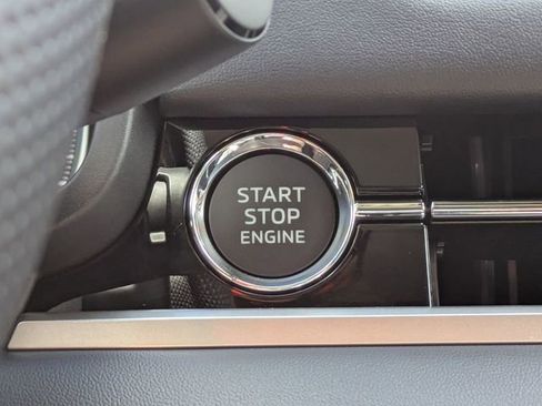 New 2026 Mitsubishi Outlander SE image 33