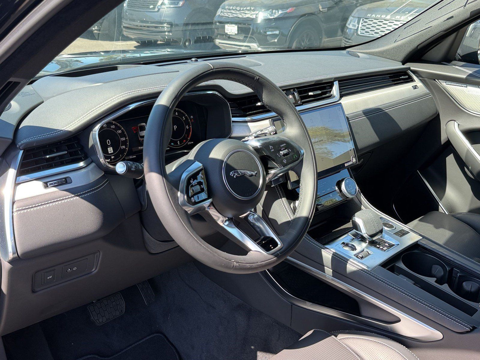 New 2026 Jaguar F-PACE R-Dynamic S AWD/4WD image 4