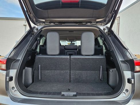 Used 2024 Mitsubishi Outlander SE image 4