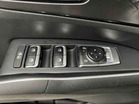 Used 2024 Kia Sorento S FWD image 15