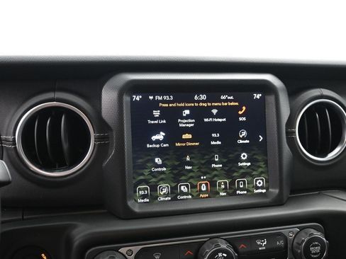 Used 2023 Jeep Wrangler Unlimited Sahara image 17
