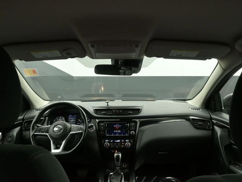 Certified 2022 Nissan Rogue Sport SV AWD/4WD image 26