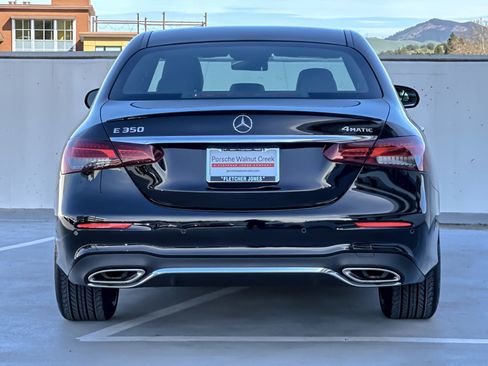 Used 2023 Mercedes-Benz E 350 4MATIC Sedan image 7