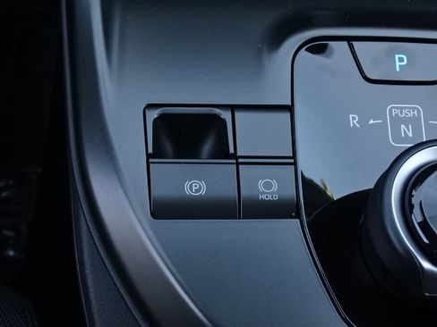 New 2026 Toyota C-HR AWD/4WD image 25