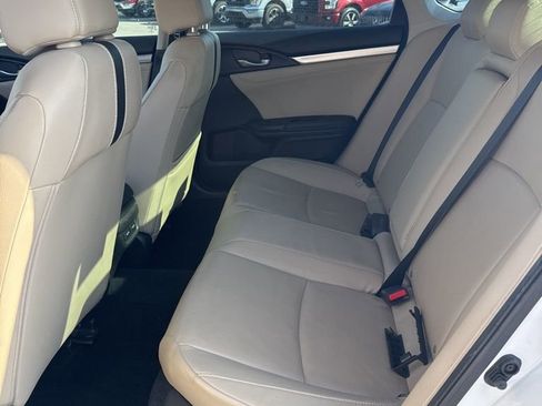 Used 2016 Honda Civic Touring image 8