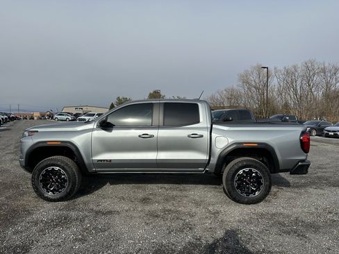 Used 2024 GMC Canyon AT4 w/ AT4 Premium Package image 21