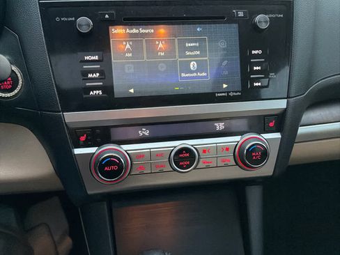 Used 2015 Subaru Outback 2.5i Limited image 14