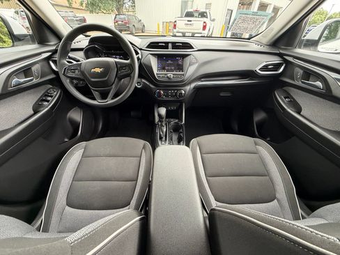 Used 2023 Chevrolet TrailBlazer LT FWD image 26