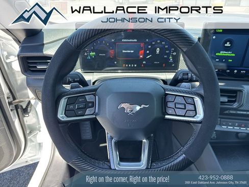 Used 2025 Ford Mustang GT RWD image 28