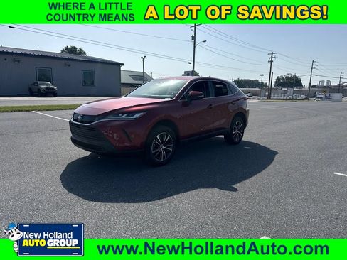 Used 2023 Toyota Venza LE AWD/4WD image 1