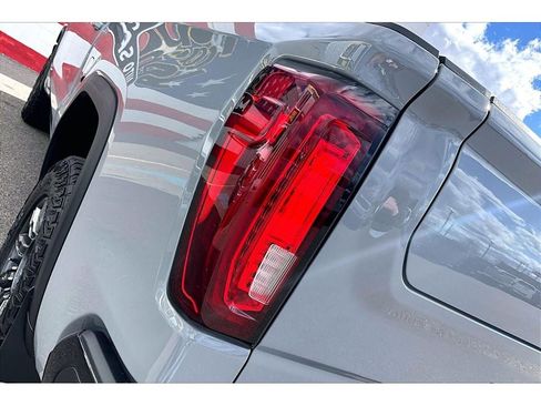 Used 2024 GMC Sierra 1500 AT4X image 34