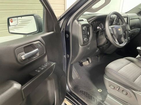 Used 2023 Chevrolet Silverado 1500 Custom image 10
