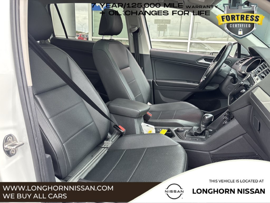 Used 2019 Volkswagen Tiguan SE w/ Panoramic Sunroof Package AWD/4WD image 24