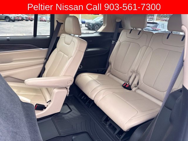 Used 2022 Jeep Grand Cherokee L Limited w/ Luxury Tech Group II RWD image 23