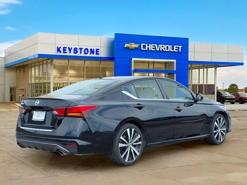 Used 2020 Nissan Altima 2.5 SR FWD image 7