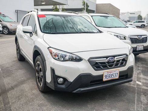 Used 2023 Subaru Crosstrek 2.0i Premium image 3