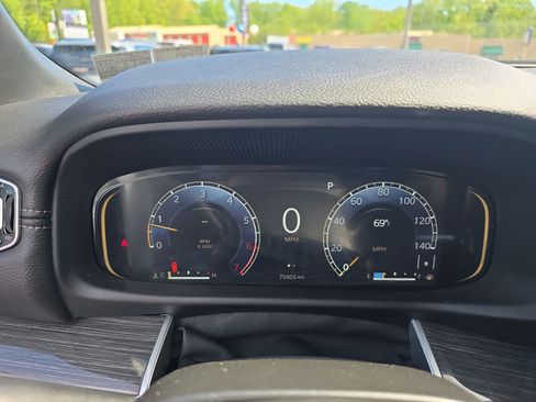 Used 2022 Jeep Wagoneer Series II AWD/4WD image 23