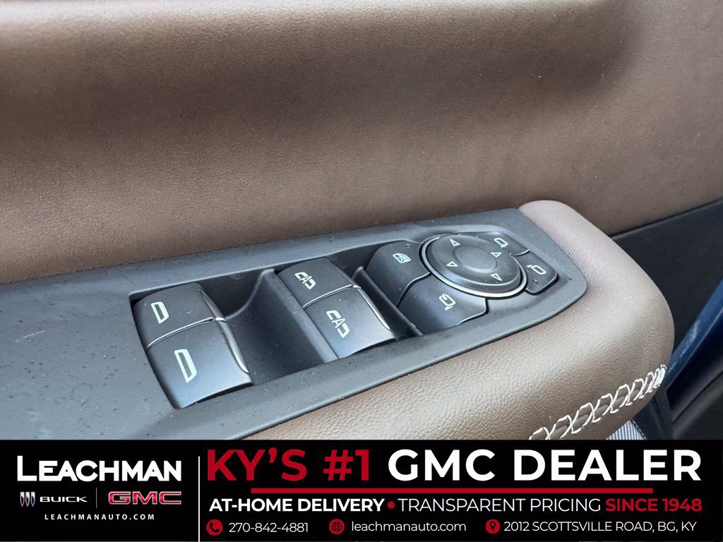 New 2026 GMC Yukon Denali Ultimate w/ LPO, Floor Liner Package AWD/4WD image 12