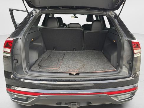 Used 2022 Volkswagen Atlas Cross Sport SE FWD image 10
