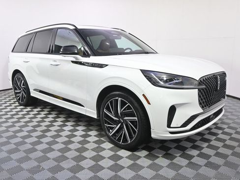 New 2026 Lincoln Aviator Black Label AWD/4WD image 8