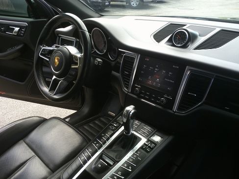 Used 2018 Porsche Macan S AWD/4WD image 13